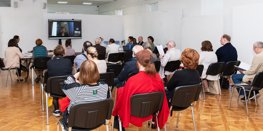 ВО ВСЕРОССИЙСКОМ МУЗЕЕ ДЕКОРАТИВНОГО ИСКУССТВА ПРОШЛО ЗАСЕДАНИЕ КРУГЛОГО СТОЛА, ПРИУРОЧЕННОГО К ВЫСТАВОЧНОМУ ПРОЕКТУ «ХУДОЖЕСТВЕННОЕ НАСЛЕДИЕ СТРОГАНОВЫХ. ТОЧКА ОТСЧЕТА. СОЛЬВЫЧЕГОДСК»